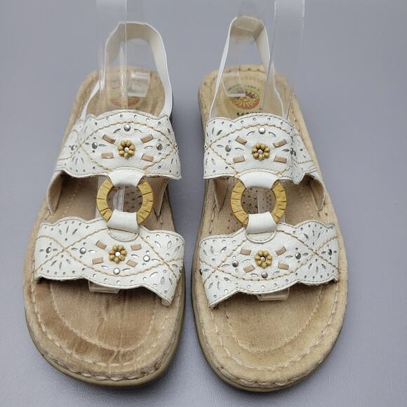 Earth Spirit Sandals Womens 8.5 Slingback Strappy White Leather Boho Studded - Picture 3 of 10